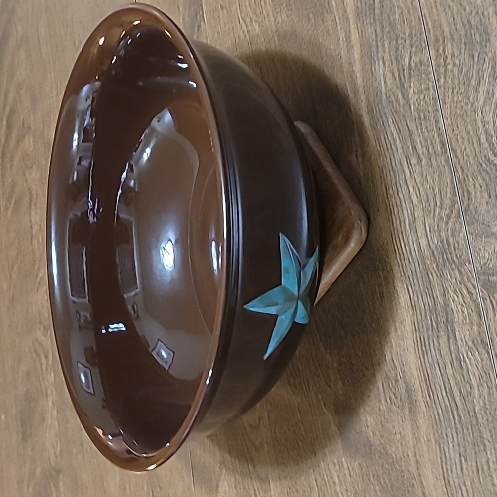 HiEnd Accents Western Turquoise Star‎ Salad Bowl in brown Color great condition